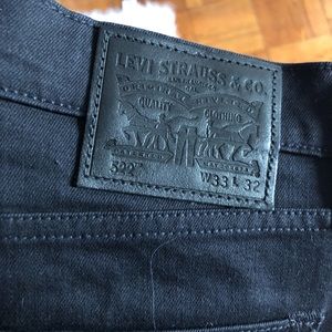 Black Levi’s jeans 522